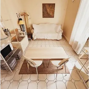 Pour 1a 4 Personnes Sans Cuisine Appartement